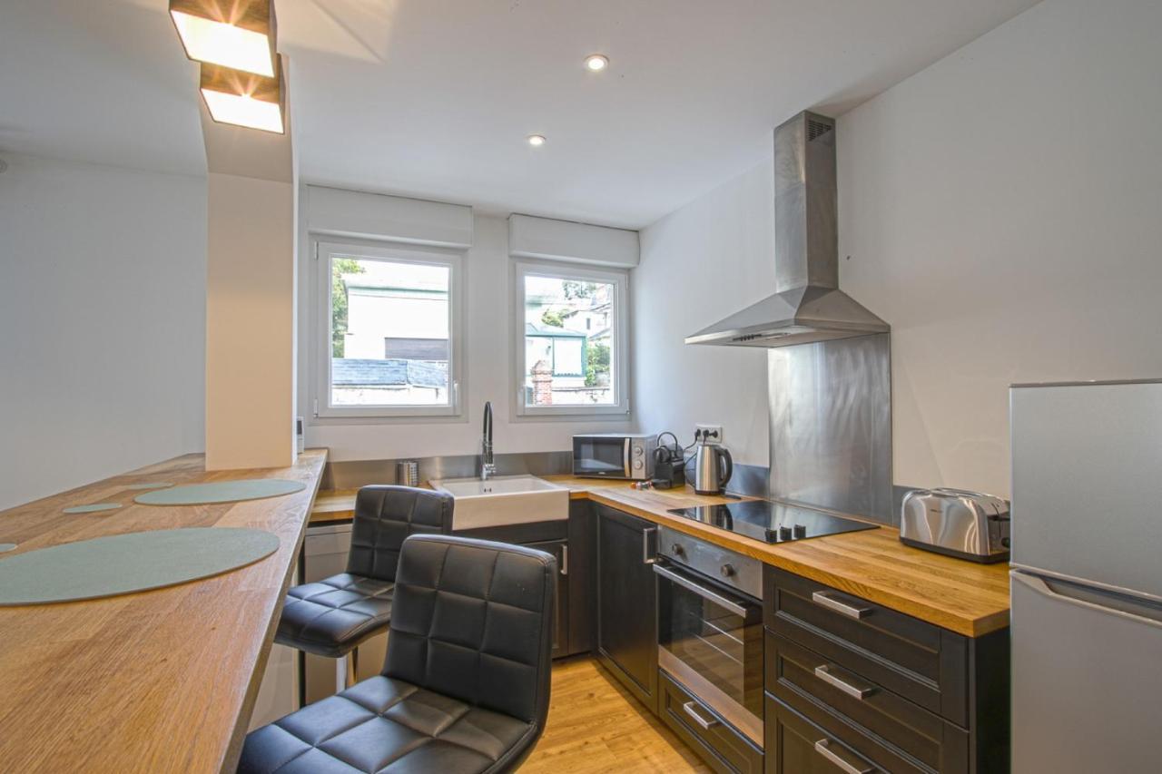Appartement Douces Nuits Caennaises - Parking Privé Inclus, Centre