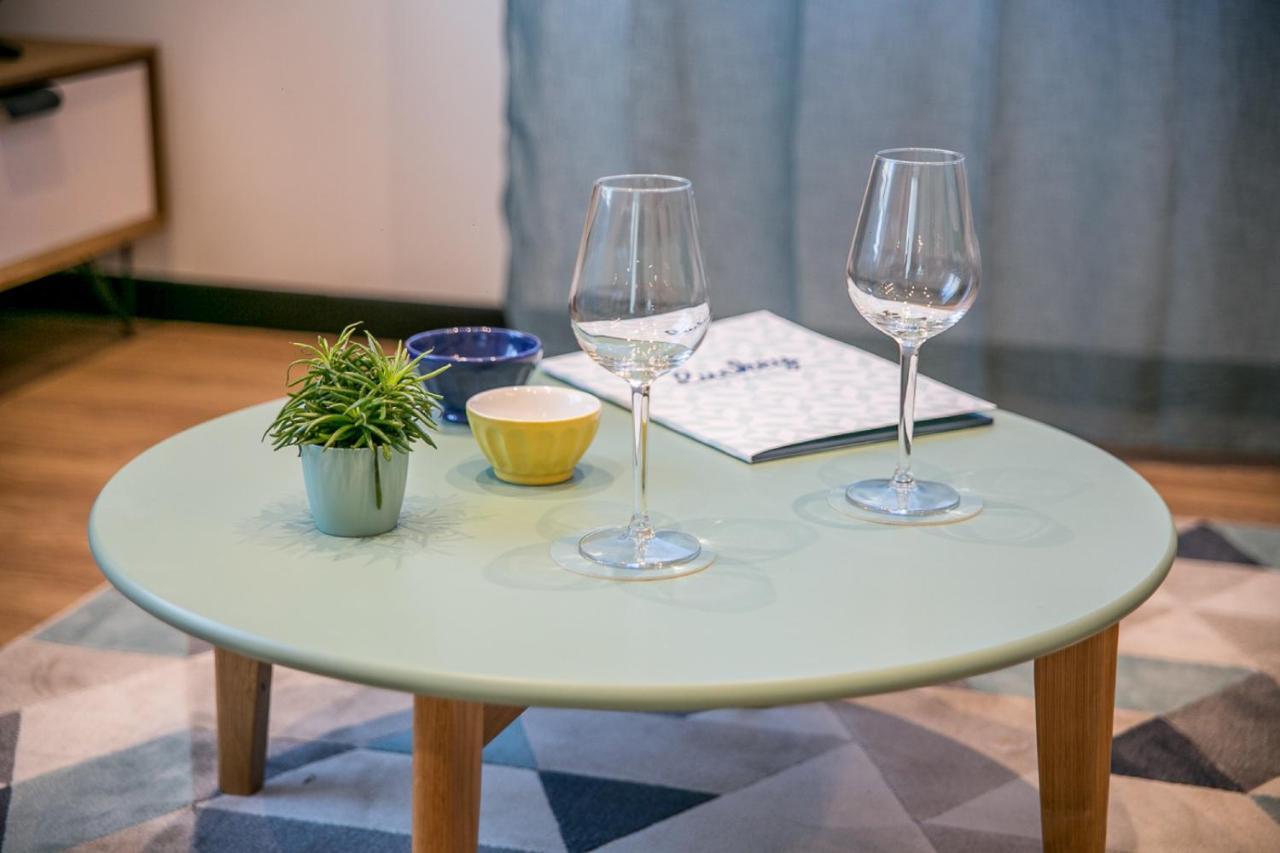 Apartment Douces Nuits Caennaises - Parking Prive Inclus, Centre Caen