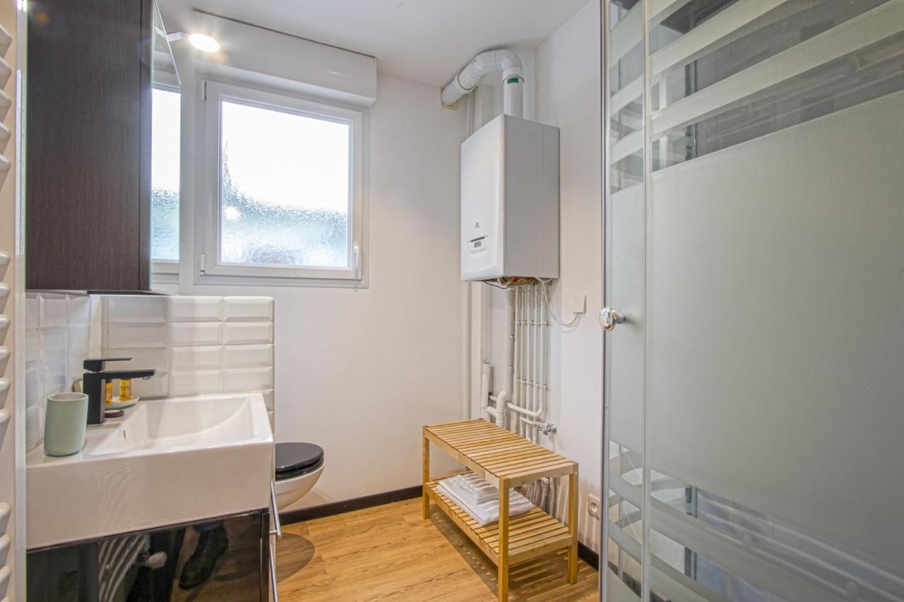 Douces Nuits Caennaises - Parking Privé Inclus, Centre Appartement Caen